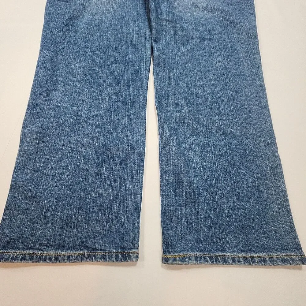 Levi's Strauss Signature Jeans Athletic Fit Size 40 x 30 Medium Wash Blue Denim